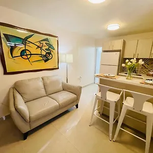  Apartment Compact Haven With Private Entrance And Free Parking And Laundry Puerto Rico